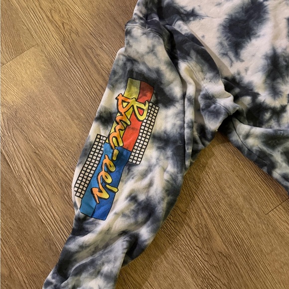 Buc-ee’s Racing Sweatshirt - Picture 4 of 4